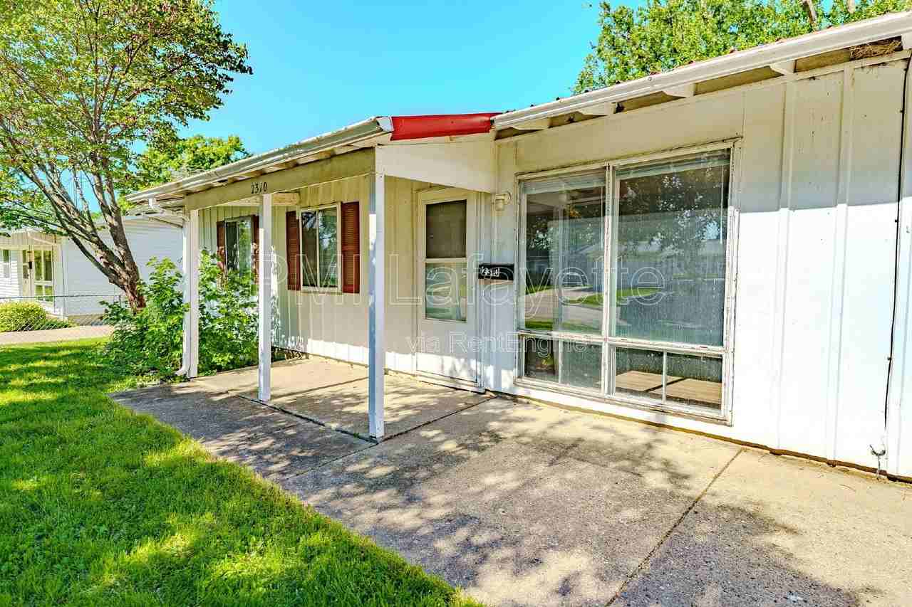 2310 Sequoya Dr - Photo 3 of 23
