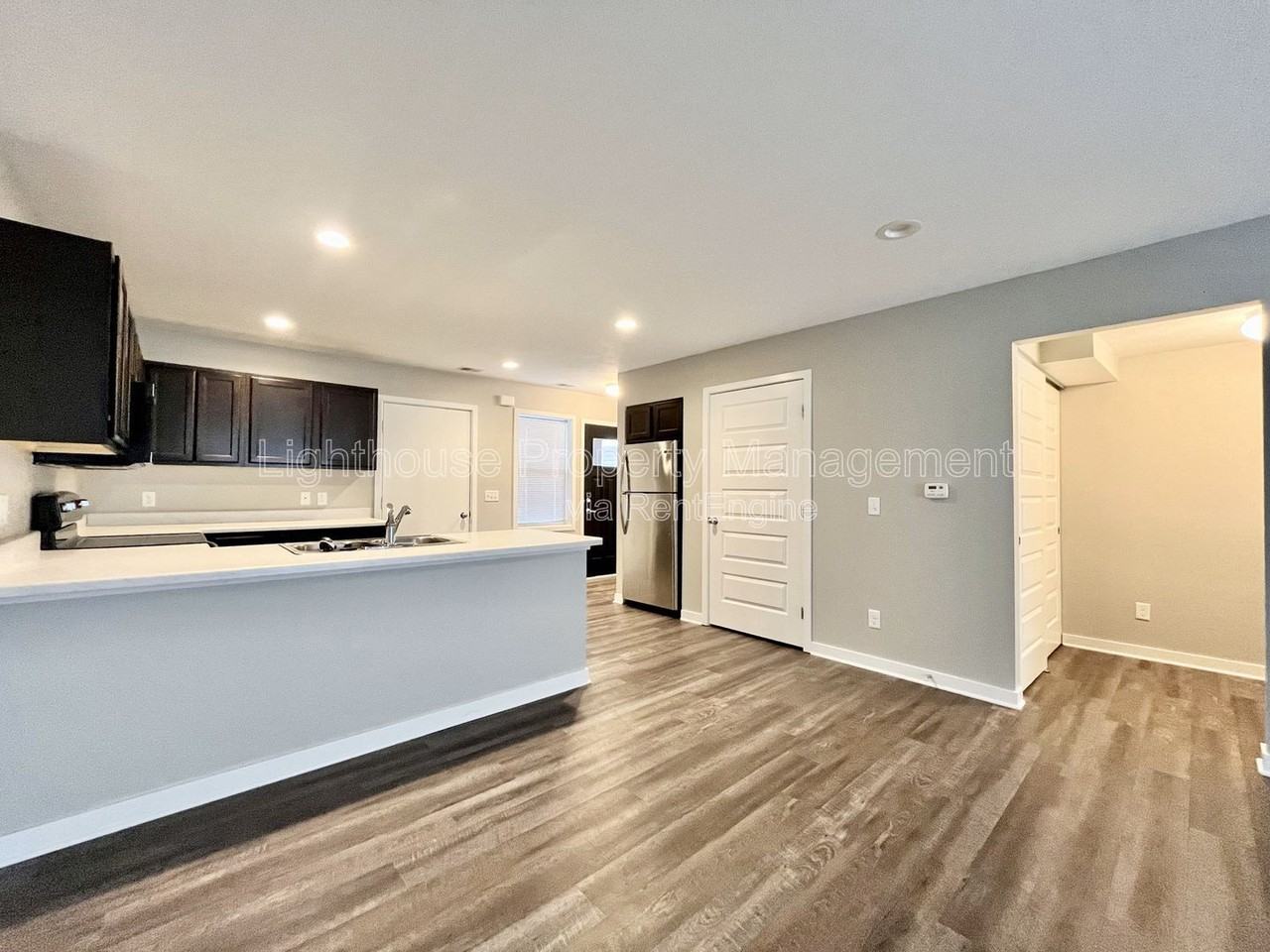 303 Baldwin St #B6 - Photo 2 of 26