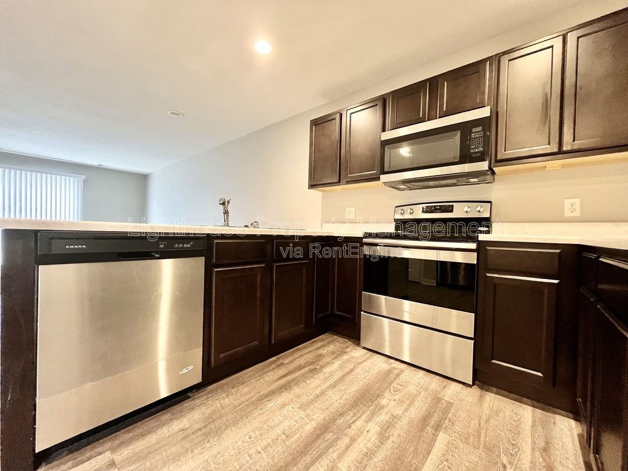 303 Baldwin St #B6 - Photo 4 of 26