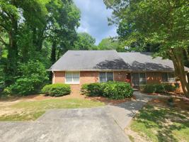 featured image of 2101 Wexford Dr #A1