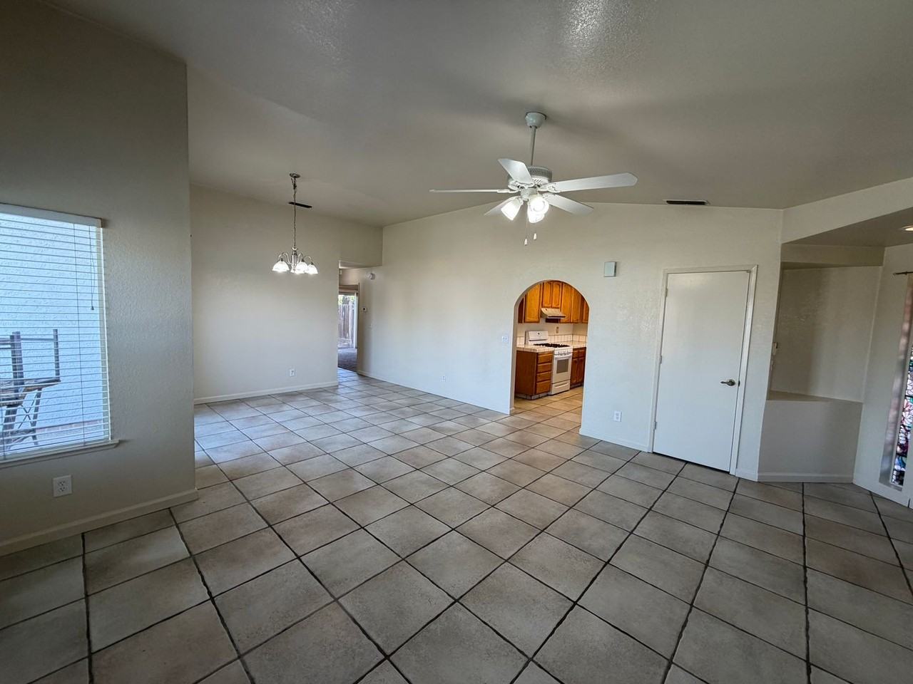 9201 Norseman Ct - Photo 3 of 29