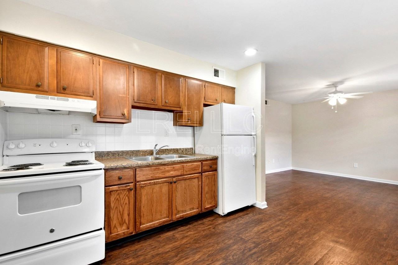 4313 Norbrook Dr #4 - Photo 4 of 10