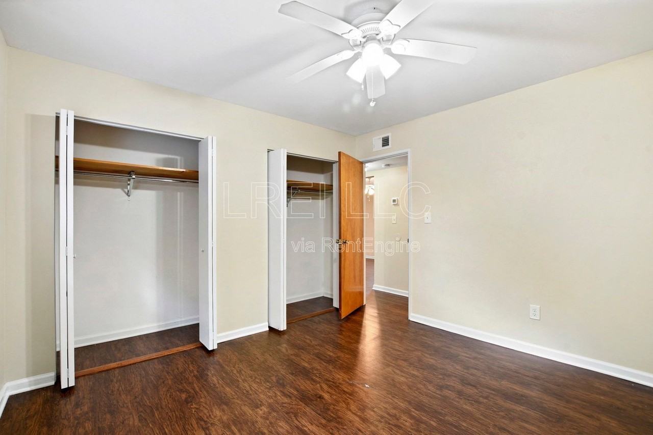 4313 Norbrook Dr #4 - Photo 5 of 10