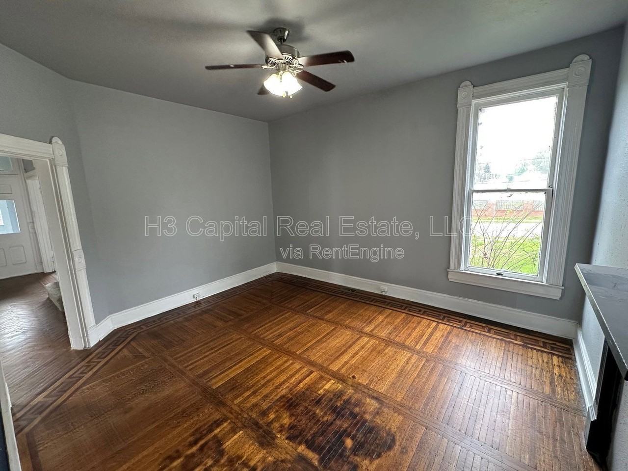 821 Alby St #A - Photo 5 of 8
