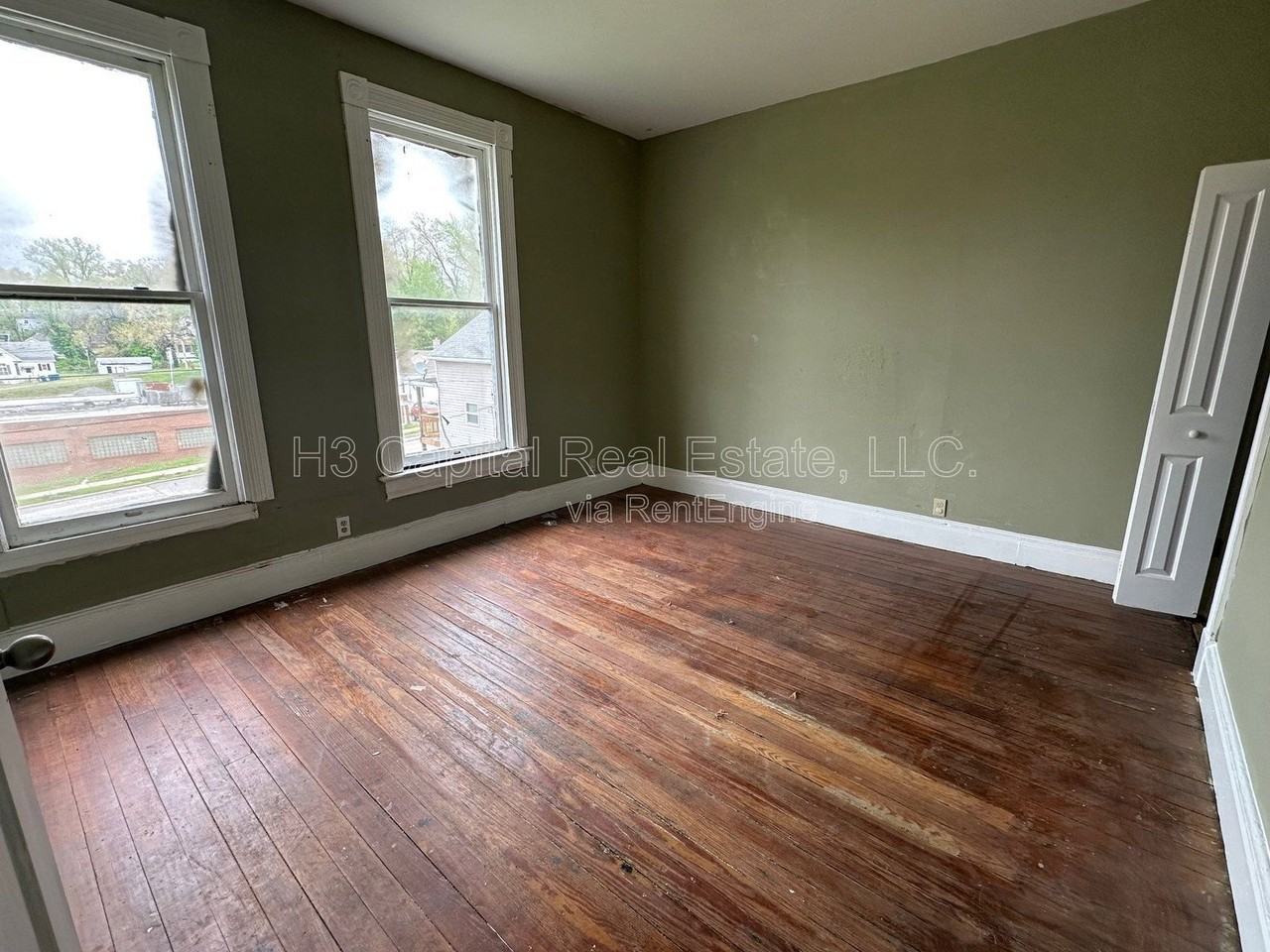821 Alby St #A - Photo 7 of 8