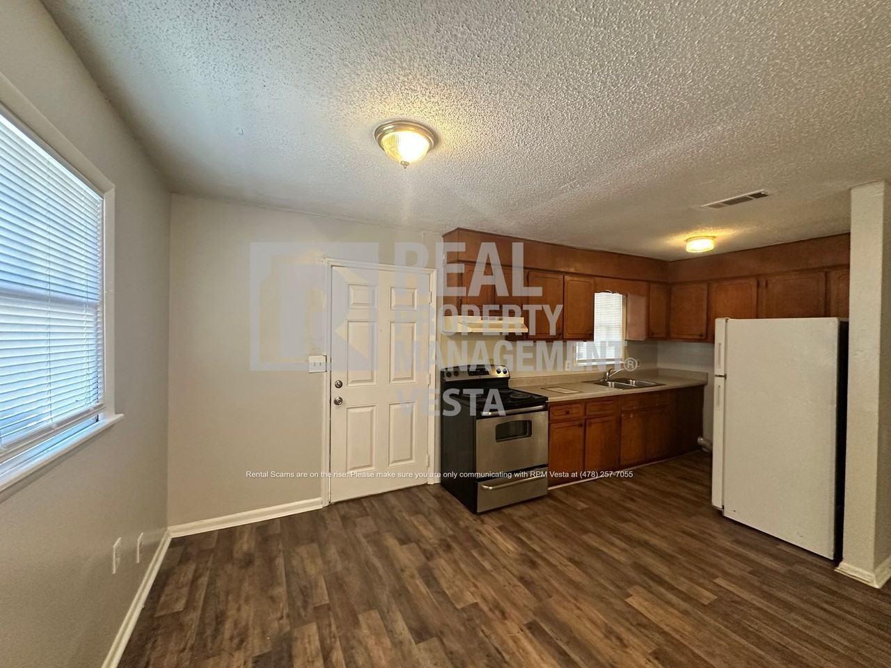 2251 Companion Dr - Photo 3 of 10