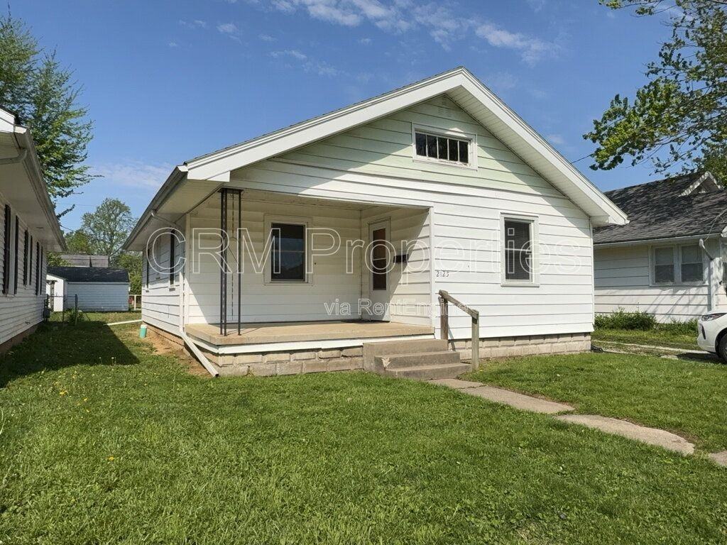 2125 N Purdum St - Photo 2 of 27