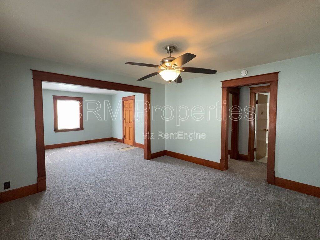 2125 N Purdum St - Photo 6 of 27