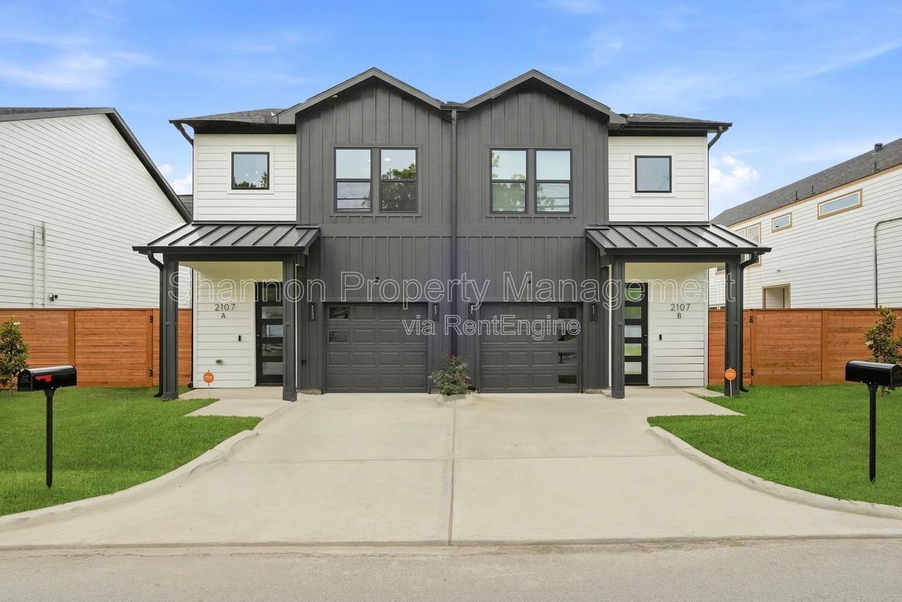 2107 Esther Dr #A - Photo 4 of 32