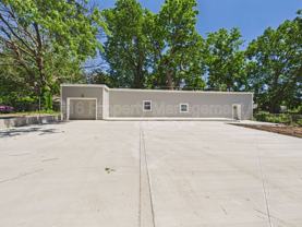 633 S Fuller Ave - Photo 1 of 1