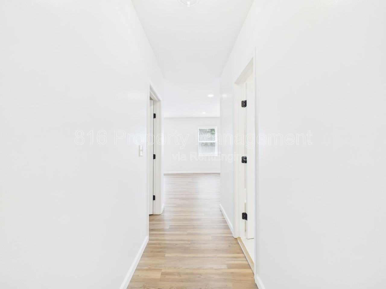 633 S Fuller Ave - Photo 6 of 31