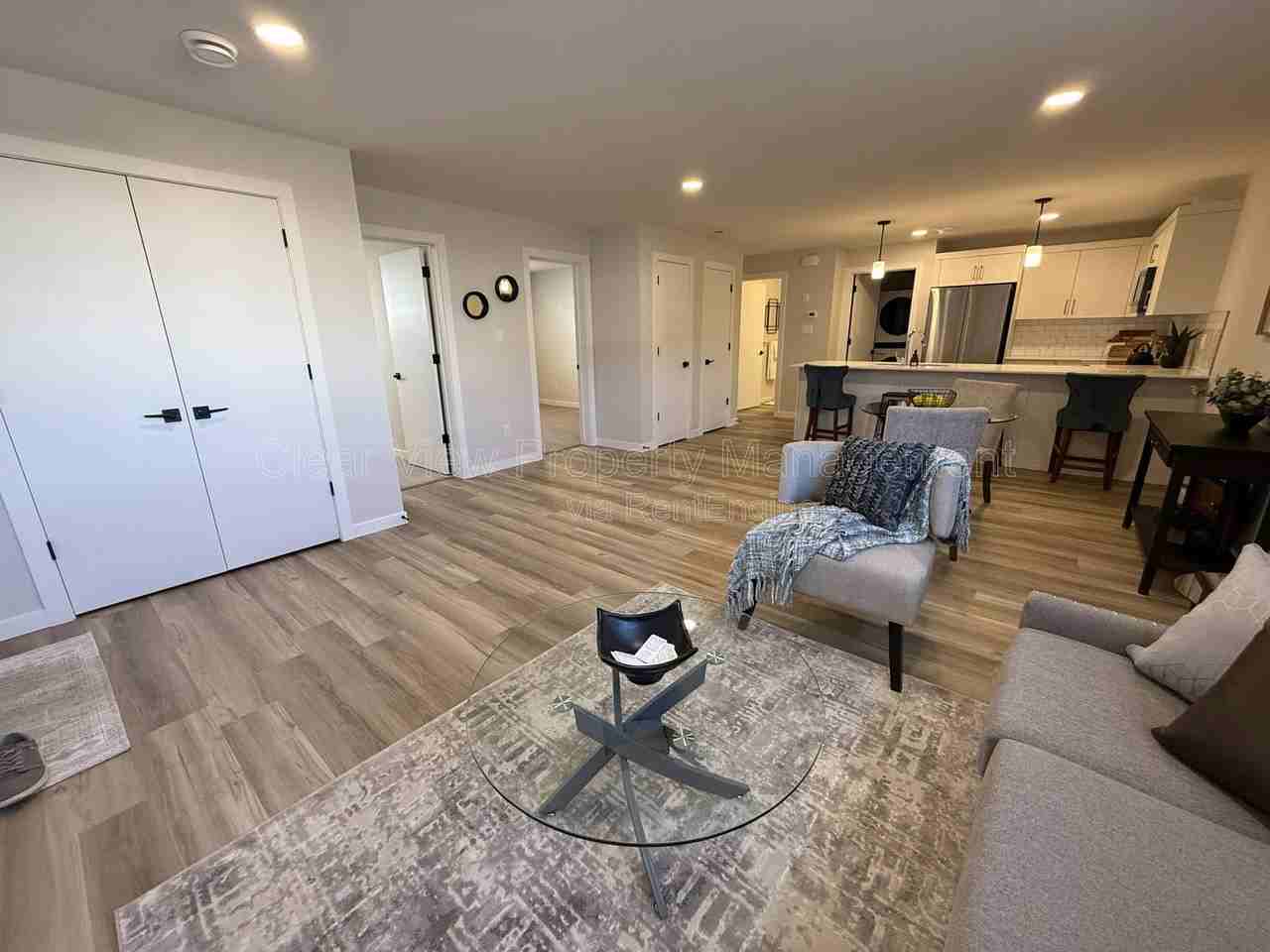 916 40 Ave N #B2 - Photo 3 of 20