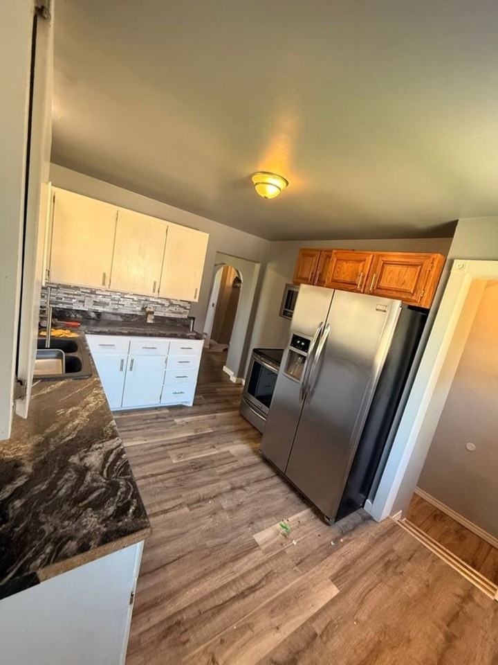 131 21st Ave S - Photo 2 of 11