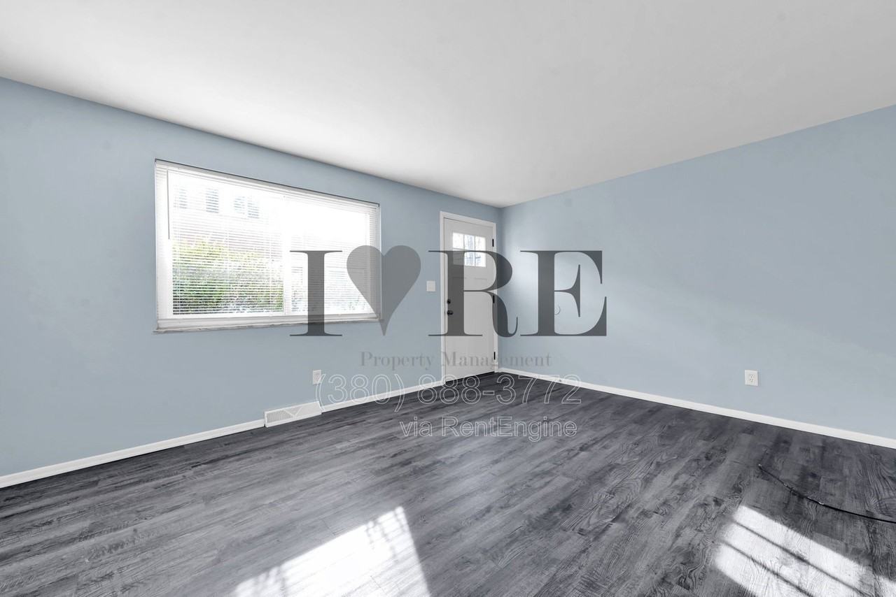 870 N Meadows Ct #F - Photo 5 of 29