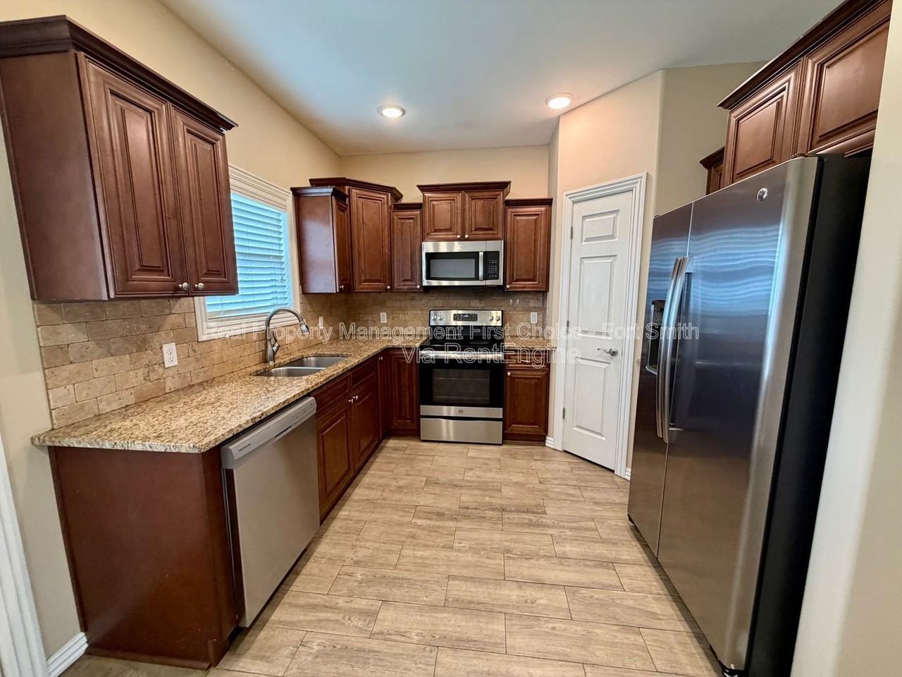 6717 Maribette Rd - Photo 5 of 22