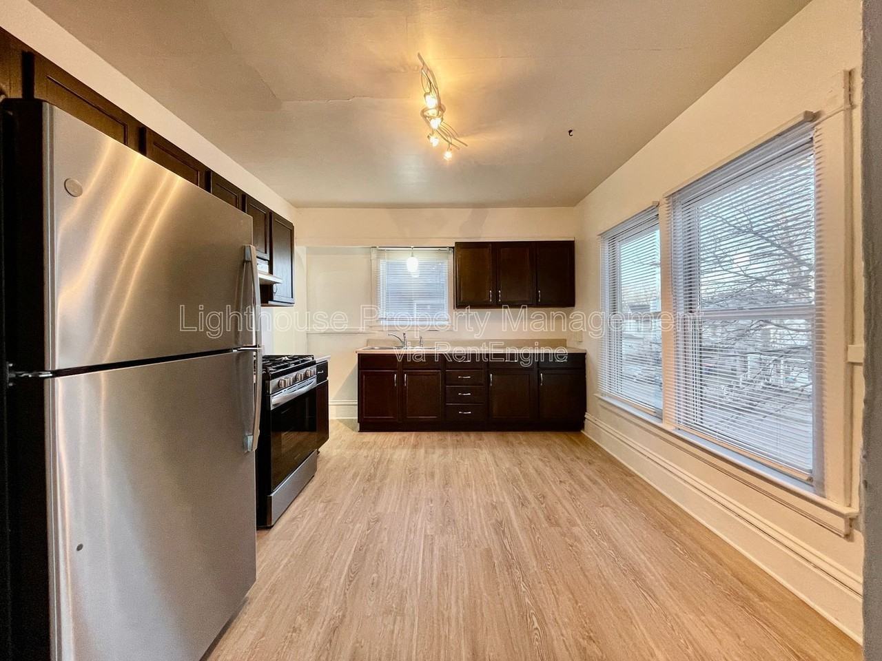 600 Lafayette Ave Se #2 - Photo 3 of 17