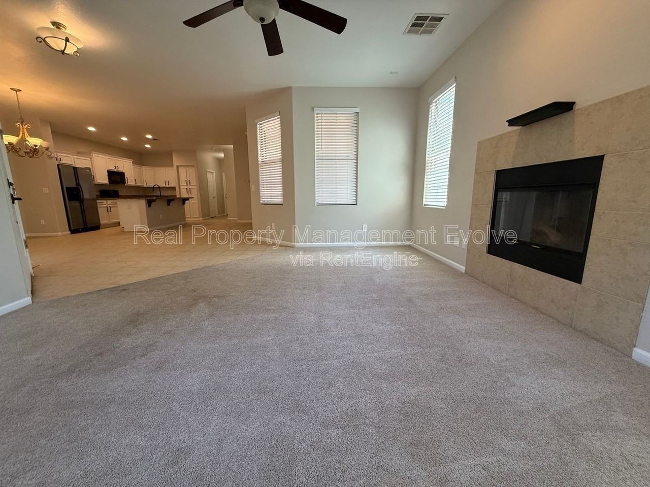 13327 N 152nd Ave - Photo 5 of 42