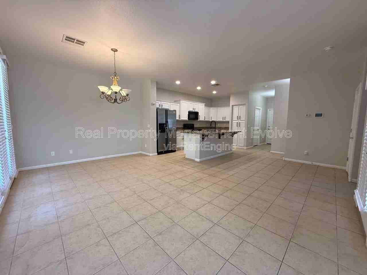 13327 N 152nd Ave - Photo 6 of 42