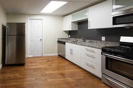 28 Monmouth St #1 - Photo 2 of 8