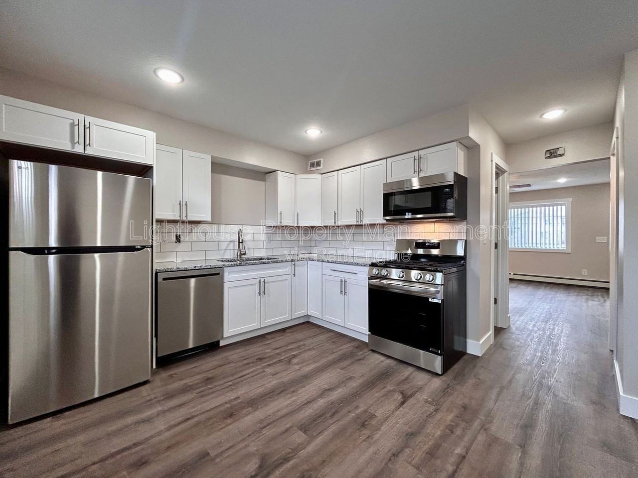 2875 Taft Ave Sw #7 - Photo 2 of 28