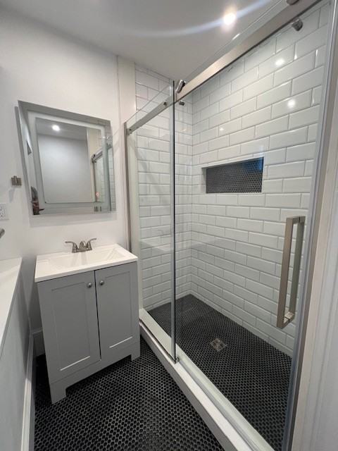 51 Custer St #1 - Photo 2 of 3
