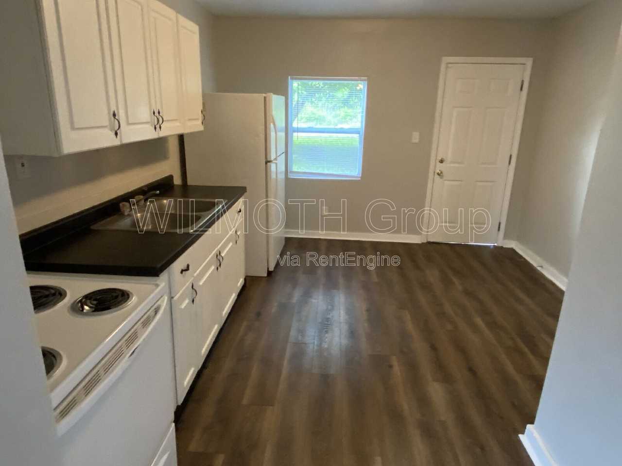 2712 Columbia Ave - Photo 6 of 12