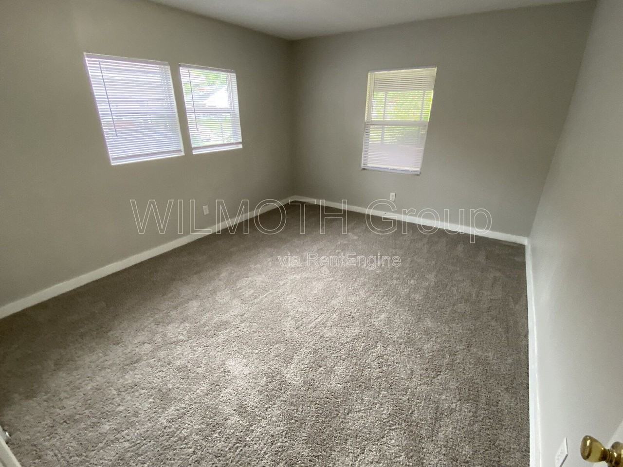 2712 Columbia Ave - Photo 7 of 12