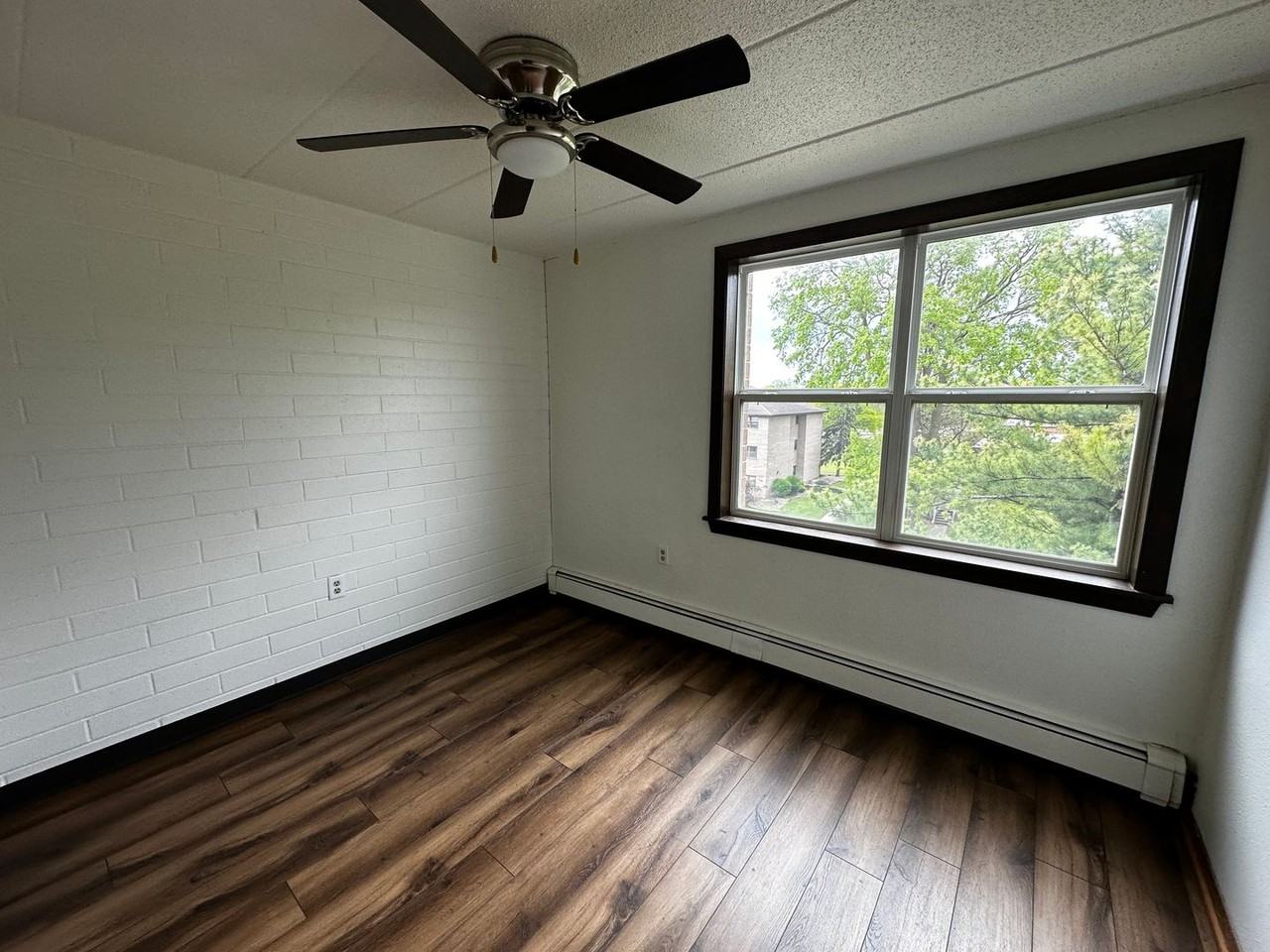 Parkview Apartments - Photo 6 of 23