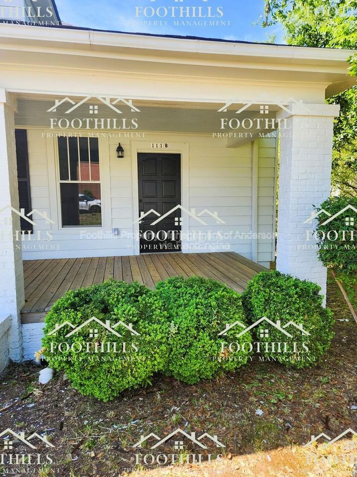 111 Anderson Ave #B - Photo 2 of 17