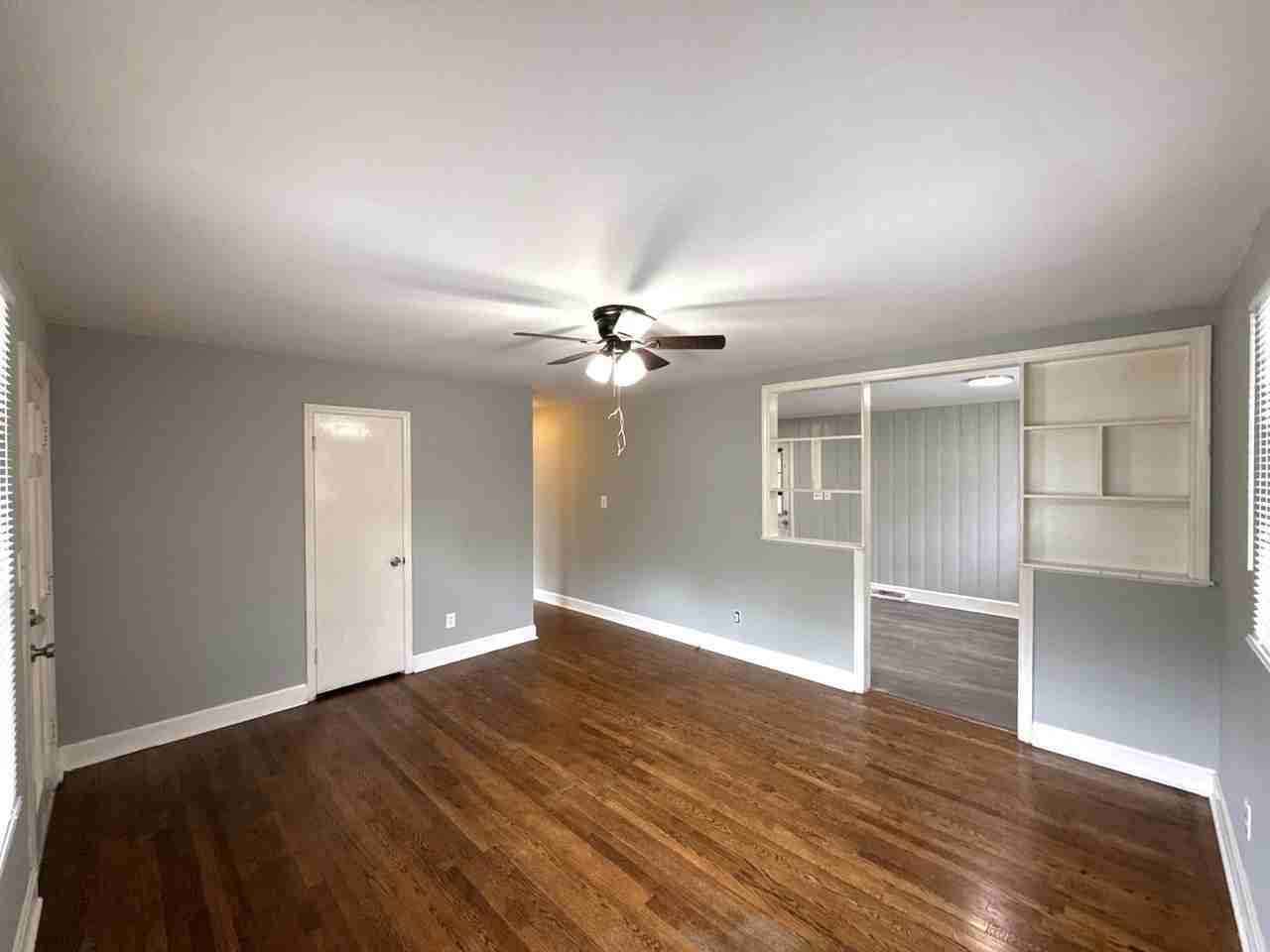 4434 Brooktree Dr - Photo 3 of 12