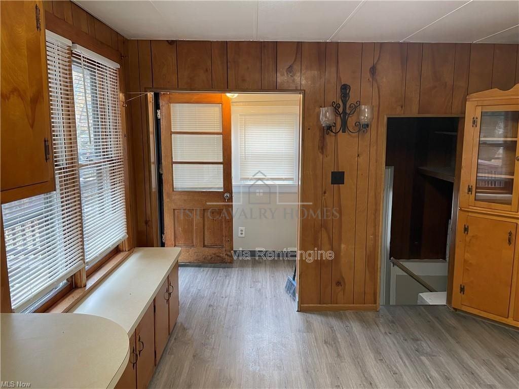 1213 Sherman St - Photo 3 of 15