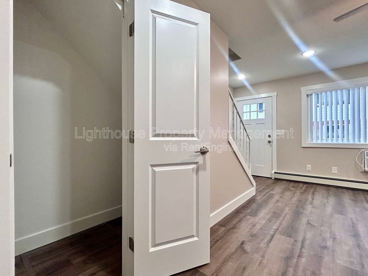 2875 Taft Ave Sw #4 - Photo 3 of 26
