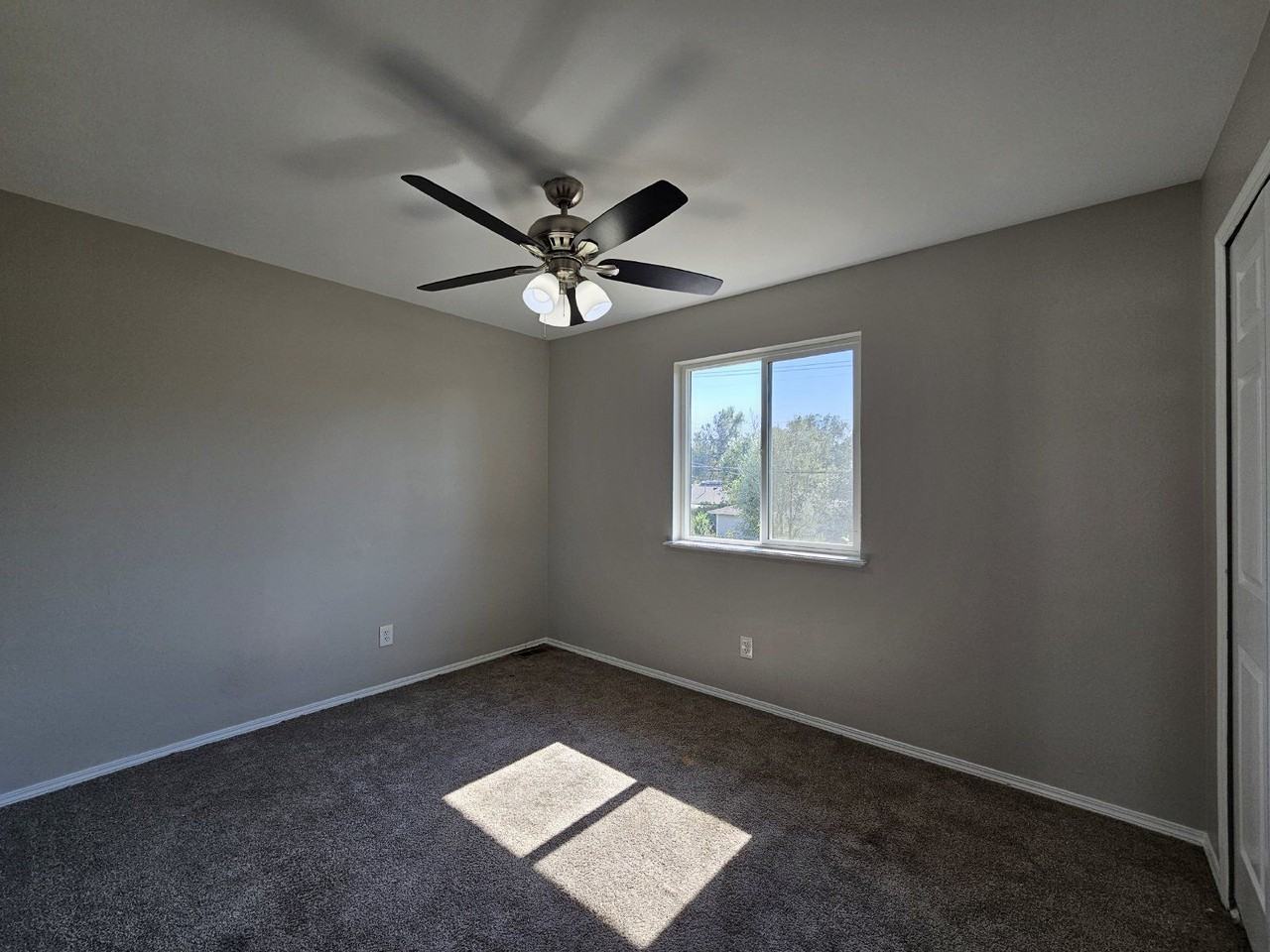 13490 E 13th Pl - Photo 4 of 16