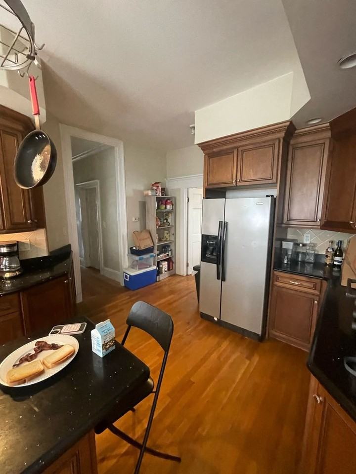 862 East 5th - Photo 2 of 41