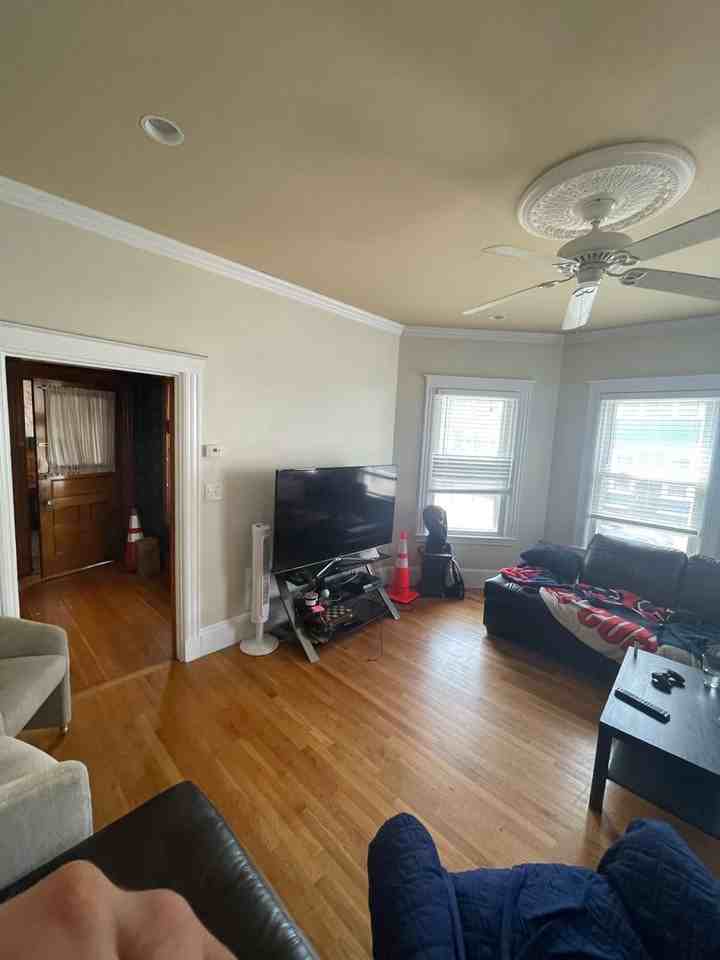 862 East 5th - Photo 5 of 41