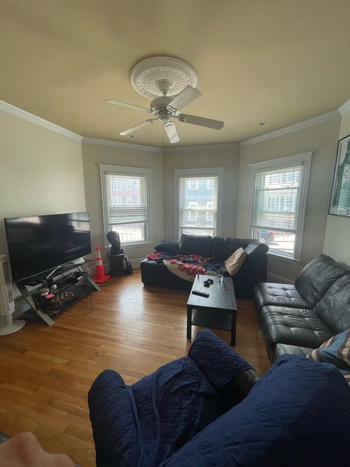 862 East 5th - Photo 6 of 41