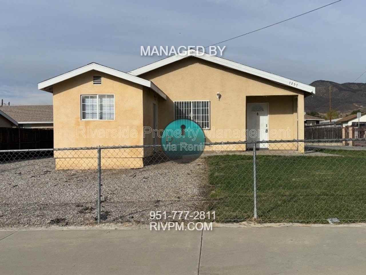 7257 Wakefield Ct - Photo 3 of 11