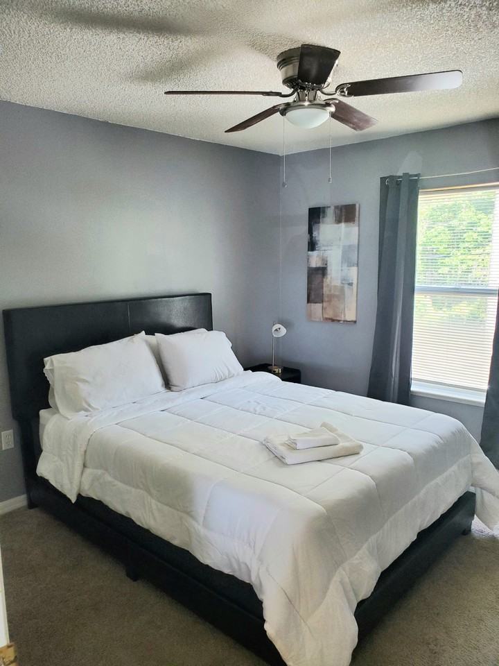 11319 Nettlebrook Street East - Photo 2 of 14