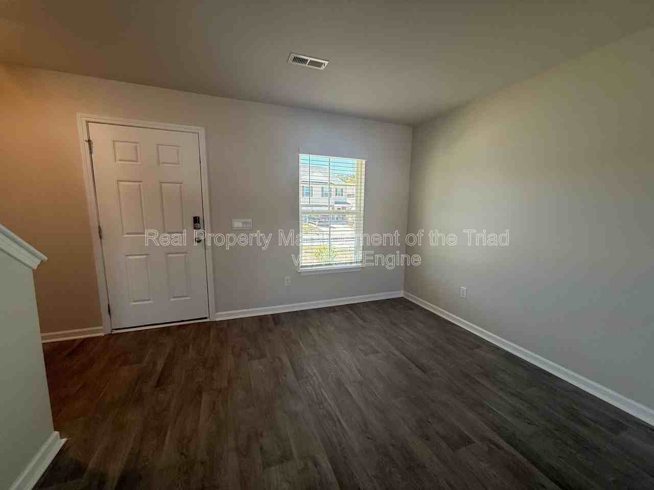 5277 Ironwood Dr - Photo 2 of 23