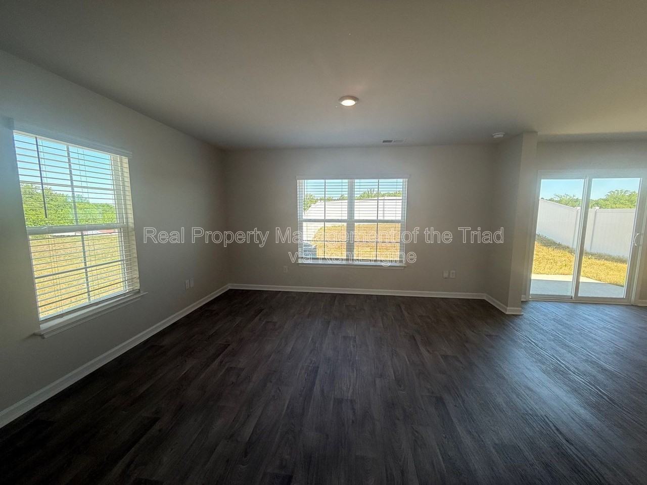 5277 Ironwood Dr - Photo 3 of 23