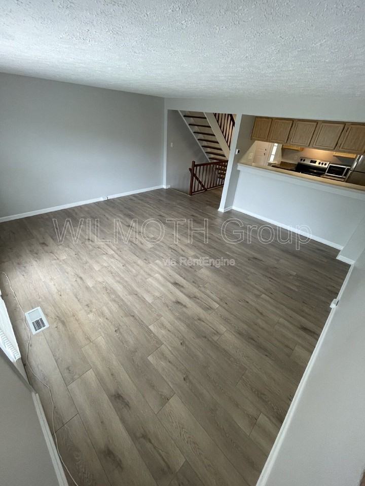8536 Hague Rd - Photo 7 of 18