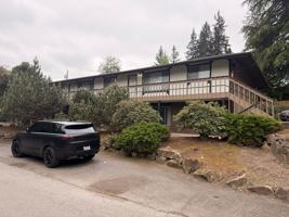 featured image of 534 E Division St