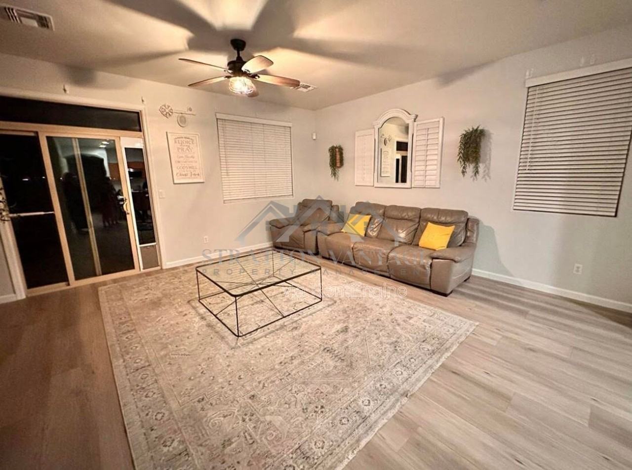 1036 S 177th Dr - Photo 3 of 24