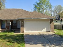 featured image of E Primrose Ln