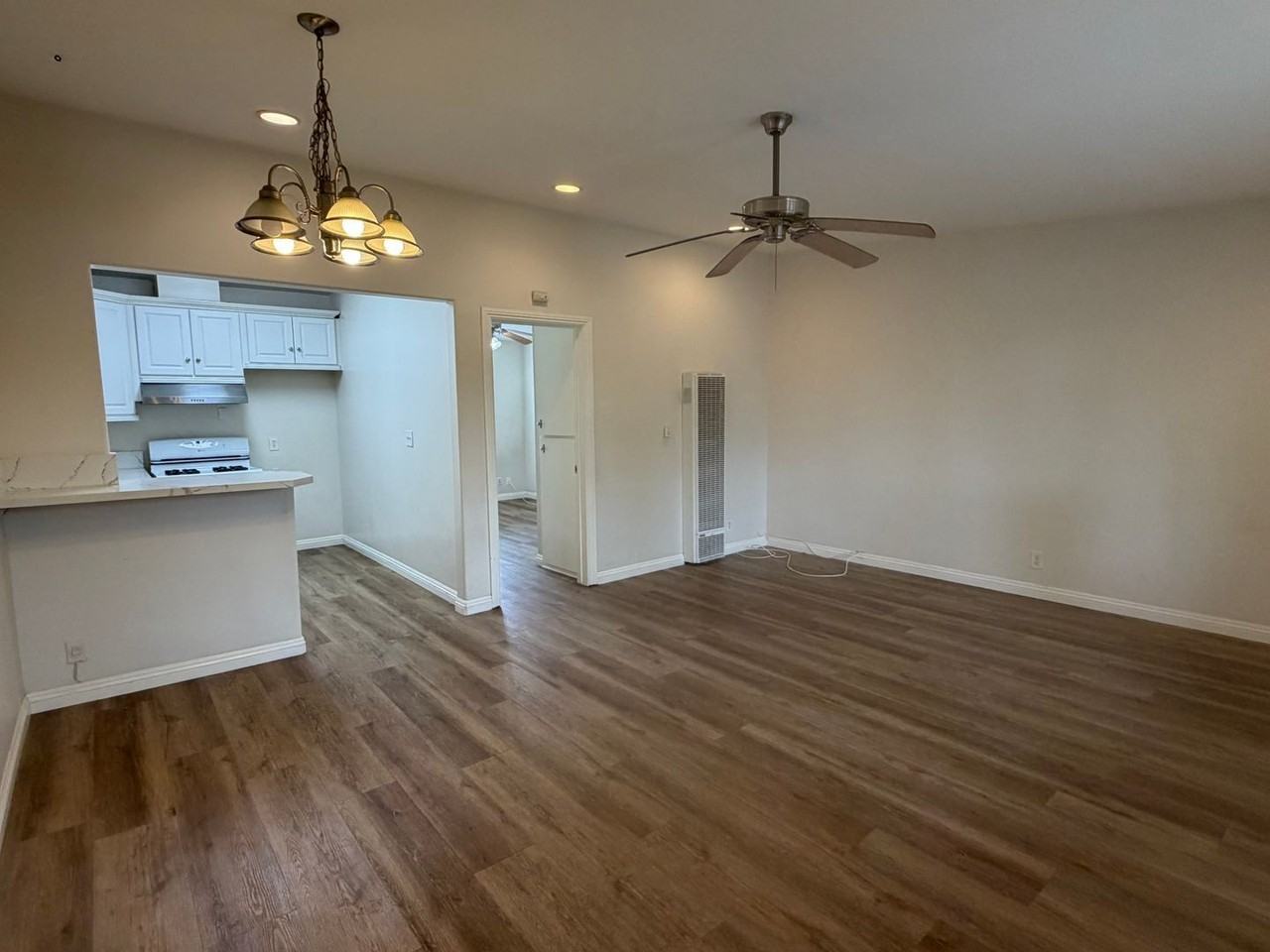 2119 E Westport Dr #7 - Photo 4 of 18