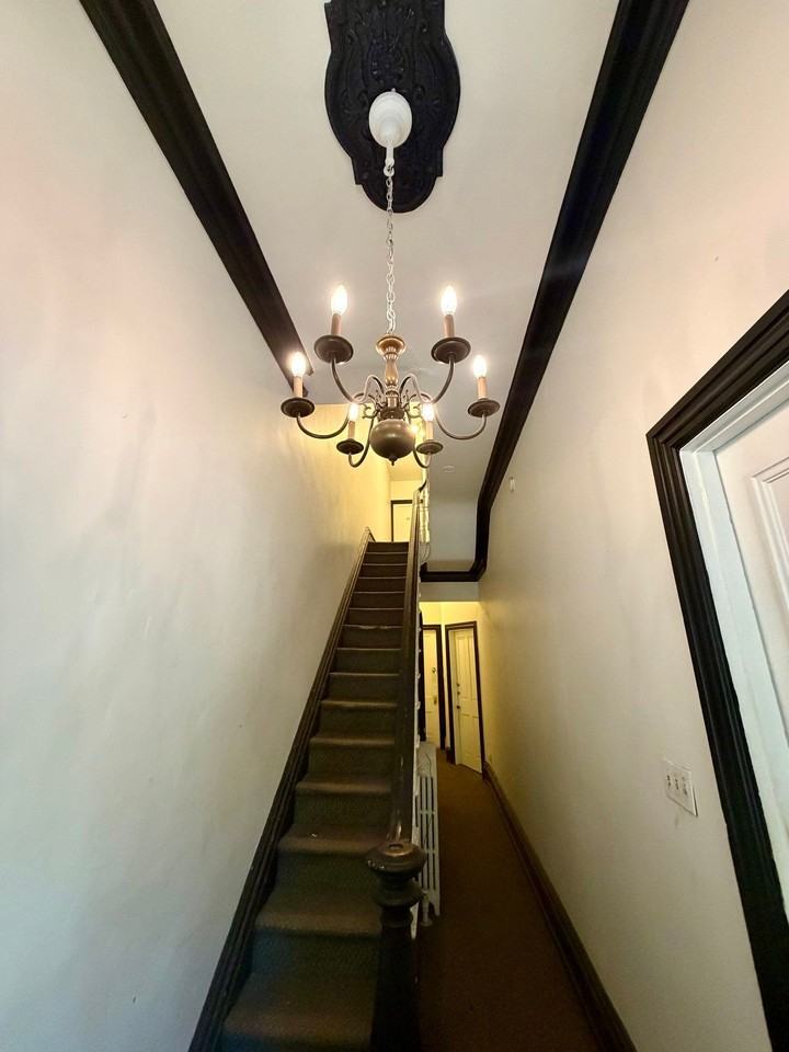 446 N Duke St #2F - Photo 3 of 13