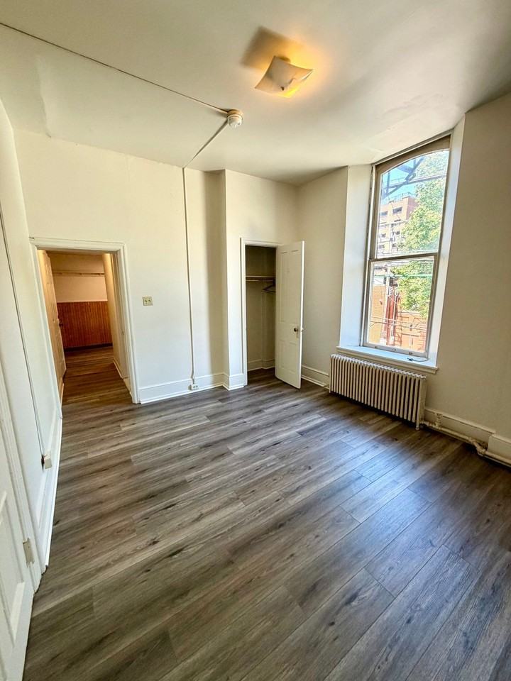 446 N Duke St #2F - Photo 6 of 13