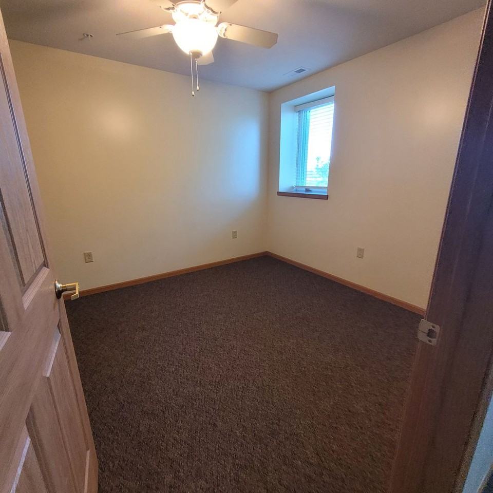Hutchinson Lofts - Photo 6 of 16