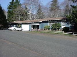 featured image of 1012 Valley View Way