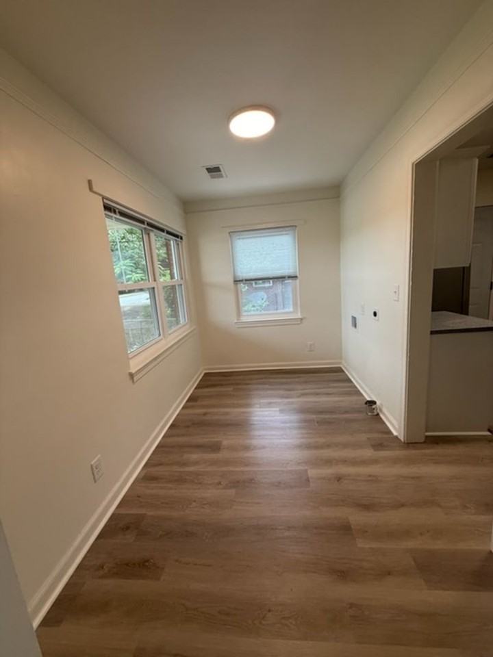 4308/4310 ST FRANCIS AVENUE - Photo 6 of 8